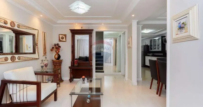 IMPERDÍVEL   - Seu Novo Lar no Xaxim: Triplex Espaçoso e Charmoso