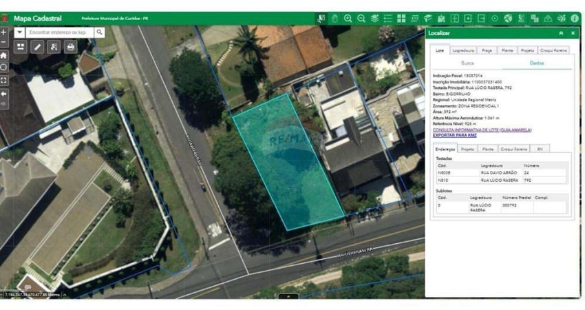 Terreno com 392 m²  junto ao Parque Barigui: Investimento e Lazer