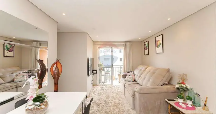 Apartamento mobiliado,  com 3 quartos, 2 banheiros e sacada com churrasqueira à venda no Neoville.