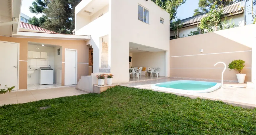 Casa térrea com 3 quartos,2 suítes, piscina,3 vagas no capão raso
