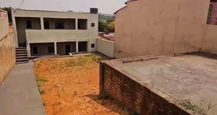 Casa com 4 dormitórios à venda por R$ 280.000,00 - Jardim Califórnia - Pouso Alegre/MG