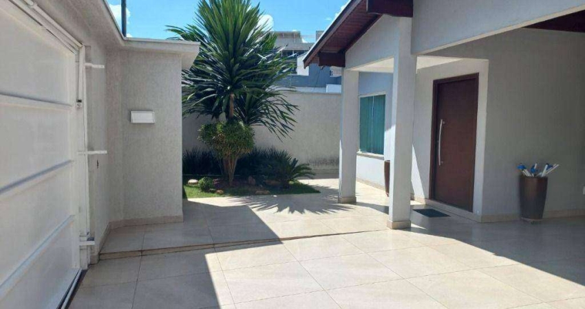 Casa com 4 dormitórios à venda, 240 m² por R$ 1.050.000 - Residencial Santa Rita - Pouso Alegre/MG