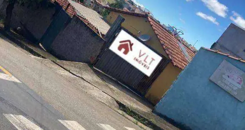Casa com 2 dormitórios à venda, 45 m² por R$ 250.000,00 - Colina Verde - Pouso Alegre/MG