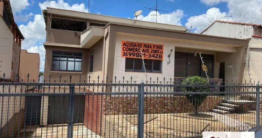 Casa com 3 dormitórios para alugar, 287 m² por R$ 4.000/mês - Centro - Pouso Alegre/MG