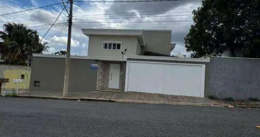 Casa com 4 dormitórios, 422 m² - venda por R$ 3.500.000,00 ou aluguel por R$ 12.000,00/mês - Fátima II - Pouso Alegre/MG