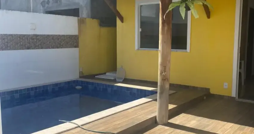 Casa dentro de residencial fechado com 9 unidades proximo a praia
