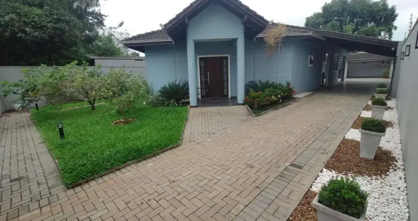 Casa para Venda em Joinville, Bucarein, 4 dormitórios, 4 suítes, 5 banheiros, 3 vagas