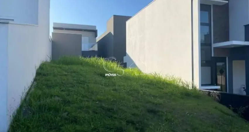 Lote  a venda em condomínio, excelente localização Condomínio com casas novas Com guarita e portaria 24hrs Fácil acesso a rodovia