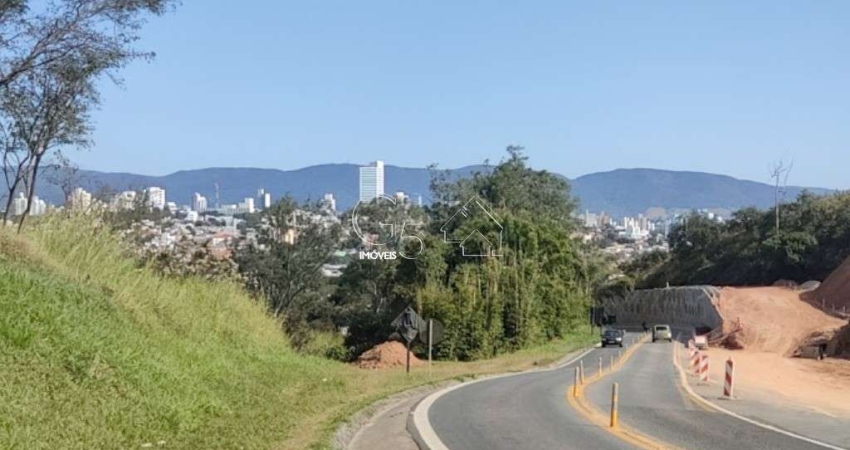 Terreno de 1000 m² para comprar no Condomínio Portal da Colina em Jundiaí - SP. Excelente localização e lote já escriturado pronto para construir.