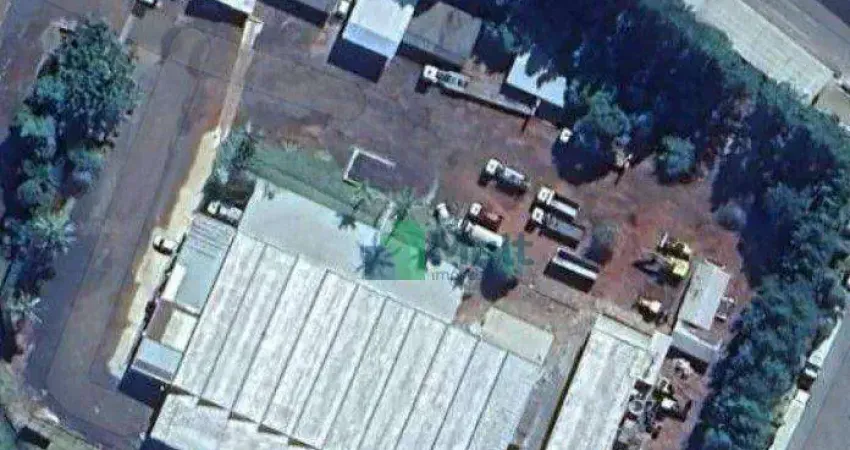 Galpão à venda, 4400 m² por R$ 10.500.000,00 - Centro - São Simão/SP
