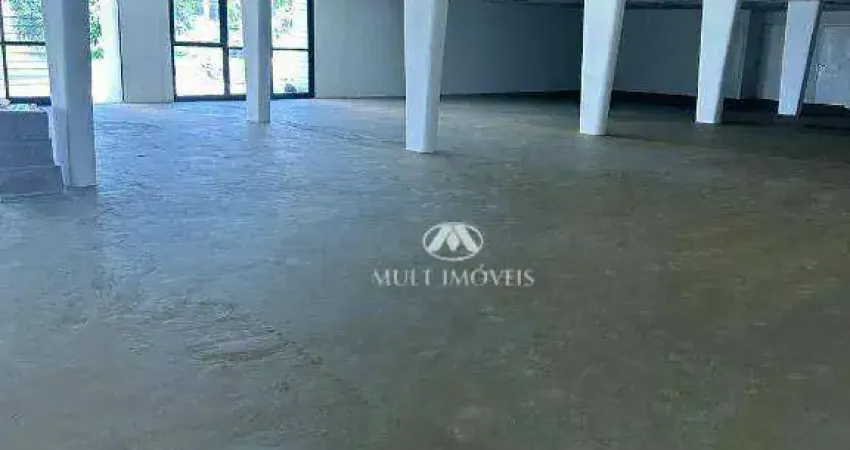 Galpão em ótima localização na Av Presidente Castelo Branco com 2500m² de terreno e 1850m² de área útil.