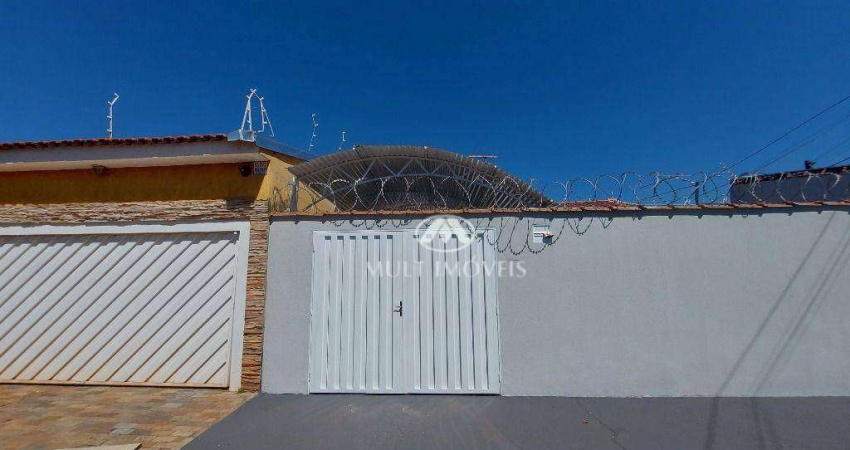 Casa térrea a em ótima localização no Bairro Manoel Penna com terreno de 205m² e 131,60m² de área privativa.