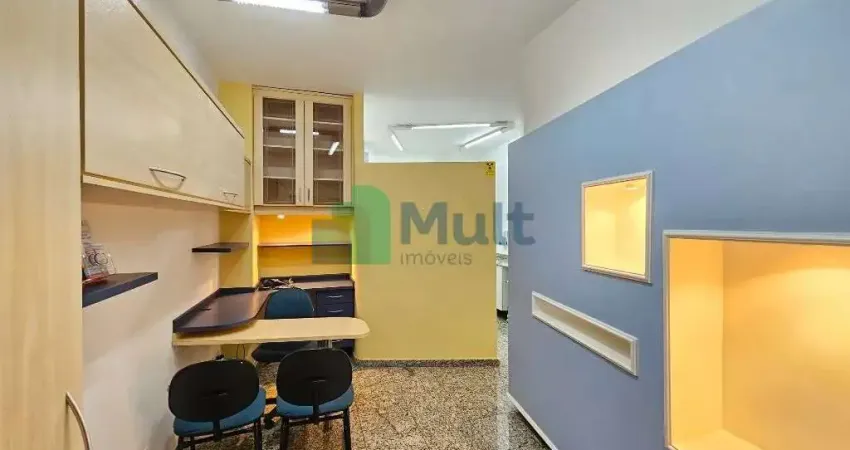 Linda Sala em condomínio fechado, localizada no Bairro Alto da Boa Vista na Av Independência com 33 m² de área útil. - SA0345