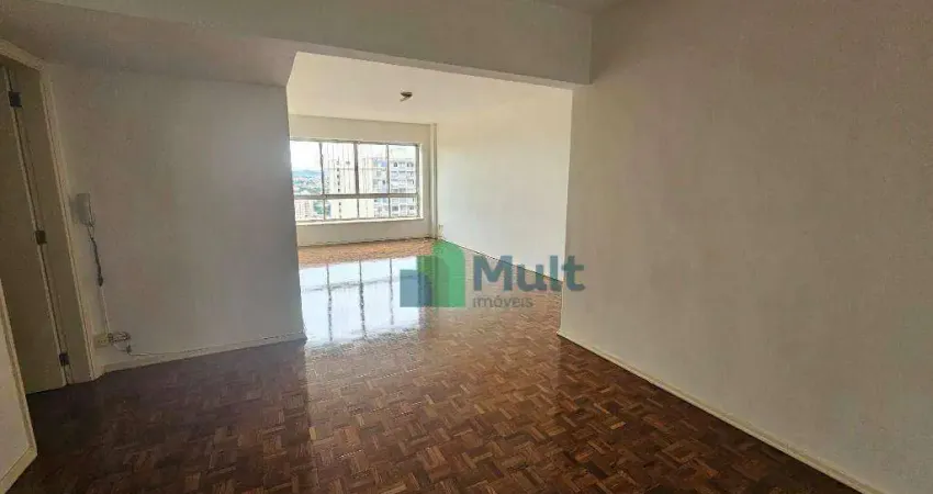 Apartamento em ótima localização no Centro da Cidade com 139m² de área útil.