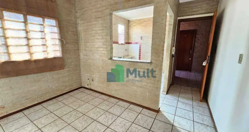 Apartamento em ótima localização no Bairro Lagoinha com 32,93m² de área privativa.