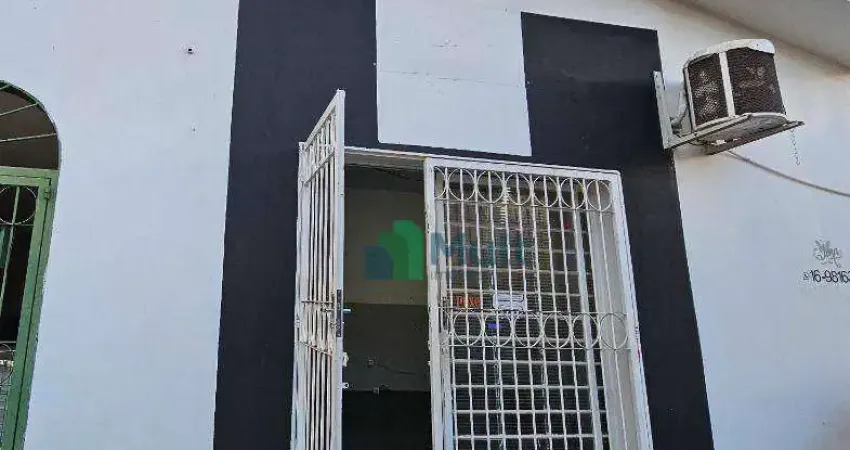 Sala Comercial em ótima localização no Bairro Jardim Paulista com 28m², próximo à Av Treze de Maio, quase em frente a antiga  Doce Festa.