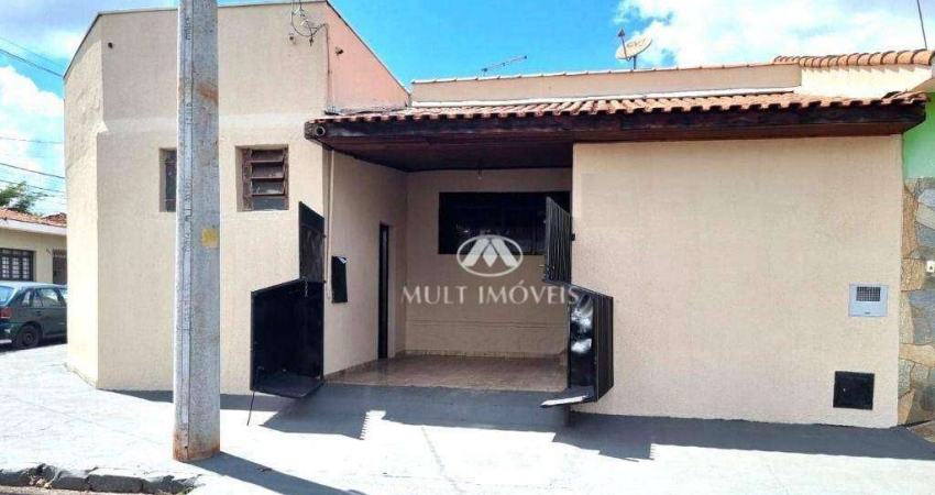 Casa Térrea localizada no Bairro Campos Elísios, com  178m² de área útil construída.