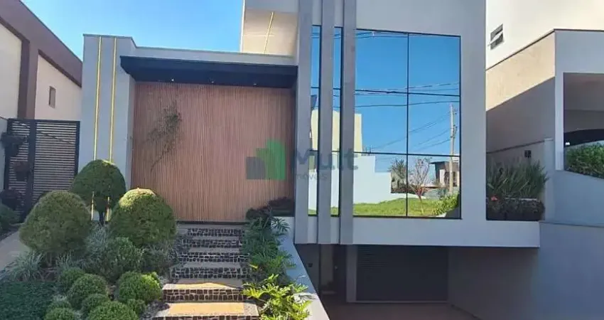 Sobrado maravilhoso de Alto Padrão no Res. Alto do Castelo. - SO0057