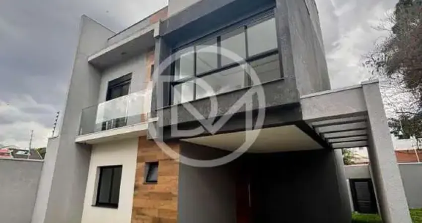 Sobrado para Venda em Curitiba, Uberaba, 3 dormitórios, 1 suíte, 2 banheiros, 2 vagas