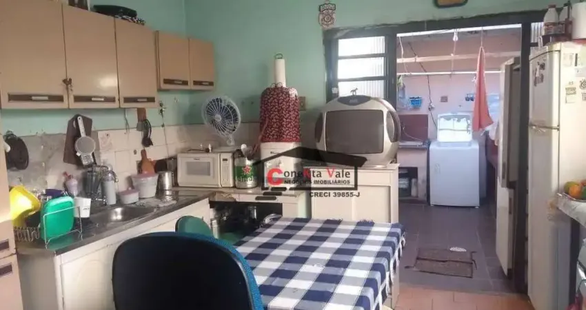 Casa com 3 dormitórios à venda, 193 m² por R$ 545.000,00 - Monte Castelo - São José dos Campos/SP