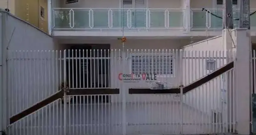 Sobrado com 3 dormitórios à venda, 196 m² por R$ 780.000 - Jardim América - São José dos Campos/SP