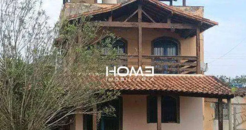 Casa com 3 dormitórios à venda, 241 m² por R$ 141.000,00 - Bela Vista - Itaboraí/RJ