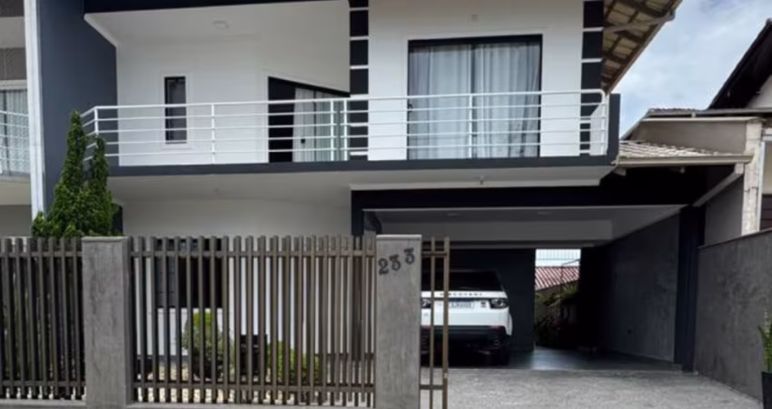 Casa com 4 quartos à venda no Floresta, Joinville 