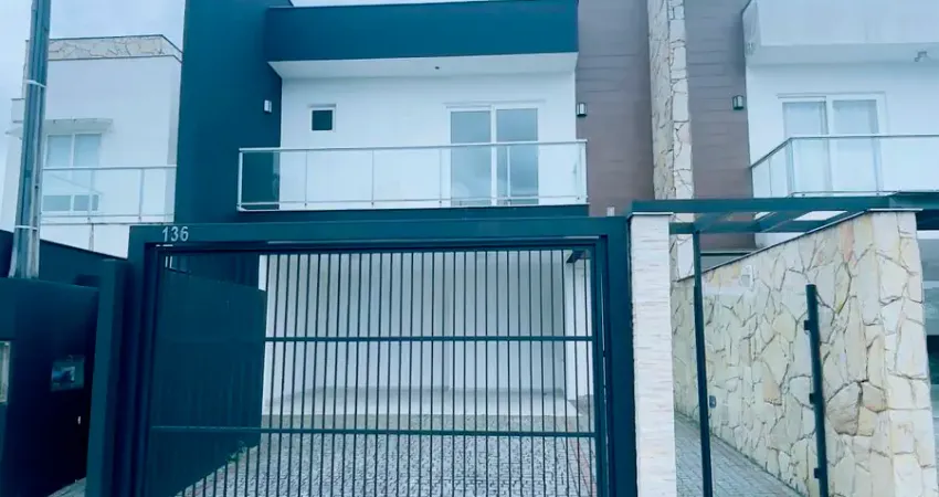 Sobrado Geminado no Glória