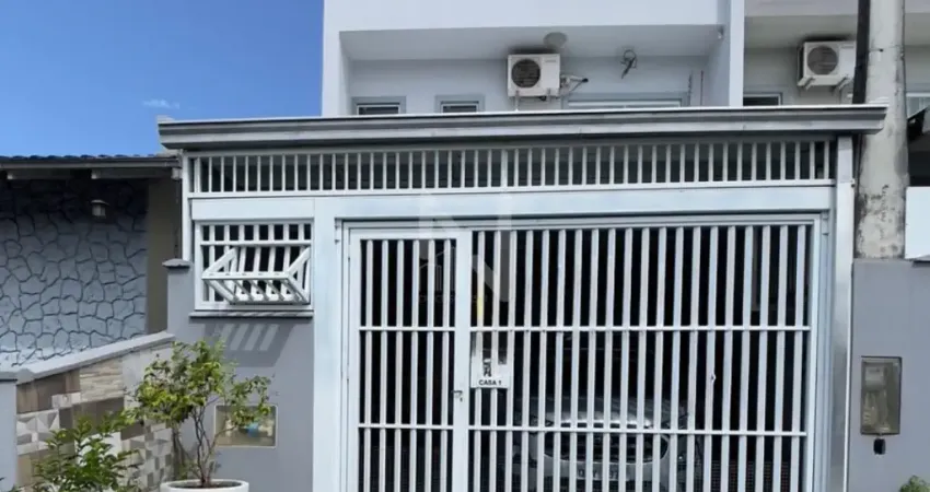 Casa com 2 quartos à venda no Iririú, Joinville 