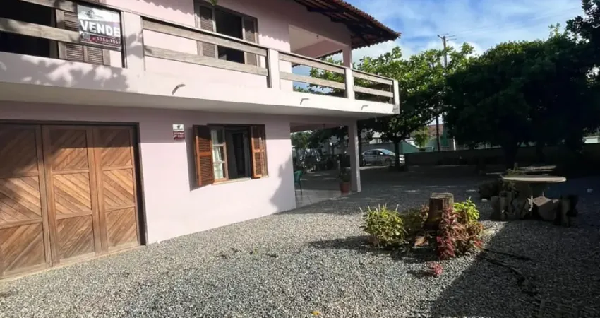 Casa com 3 quartos à venda na Praia do Ervino, São Francisco do Sul 
