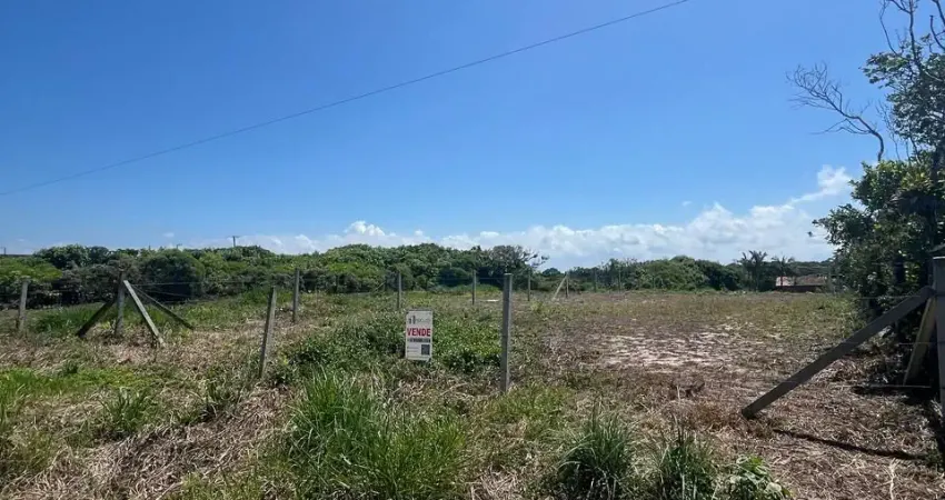 Terreno à venda na Praia do Ervino, São Francisco do Sul 