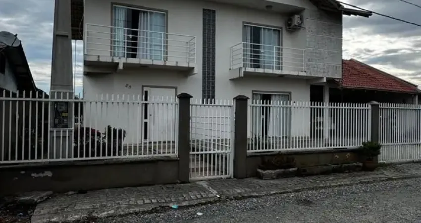 Casa com 3 quartos à venda na Vila Nova, Joinville 
