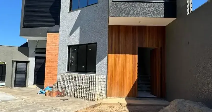 Casa com 3 quartos à venda no Petrópolis, Joinville 