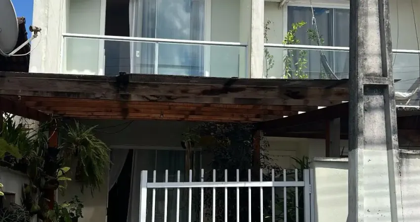 Casa com 2 quartos à venda na Vila Nova, Joinville 