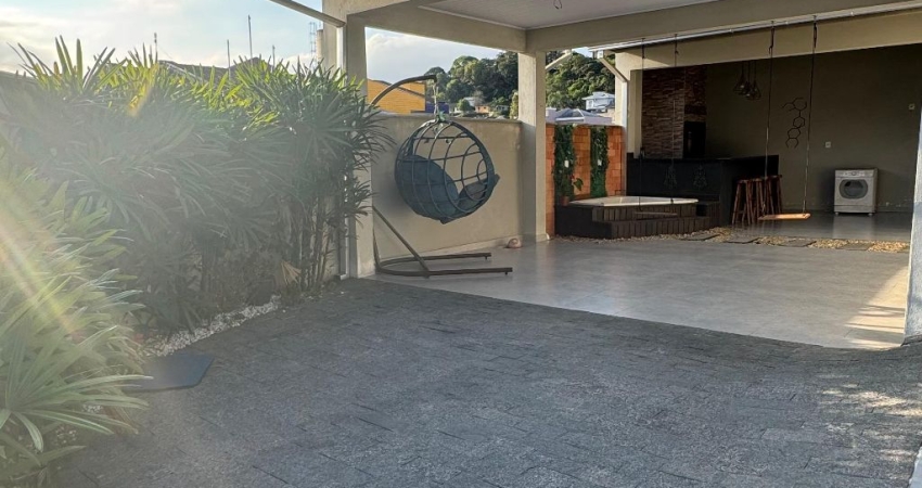 Casa com 3 quartos à venda no Parque Guarani, Joinville 