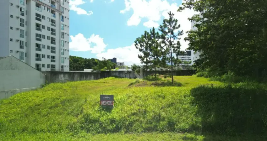 Terreno à venda no Anita Garibaldi, Joinville 