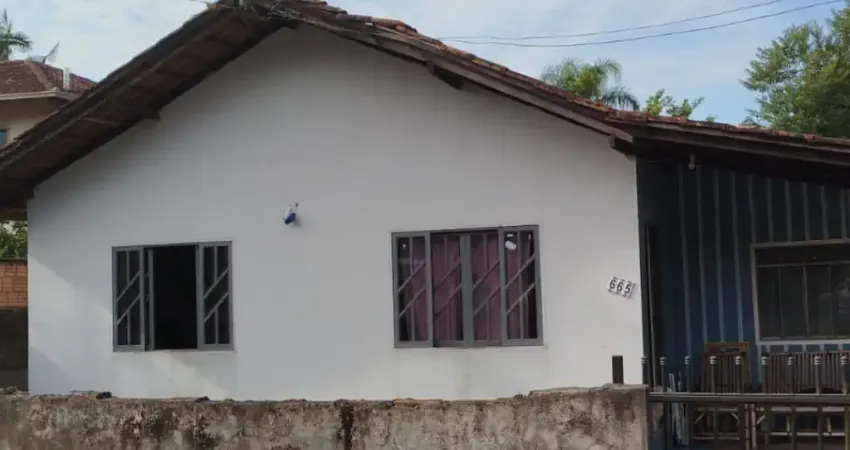 Casa com 4 quartos à venda no Paranaguamirim, Joinville 