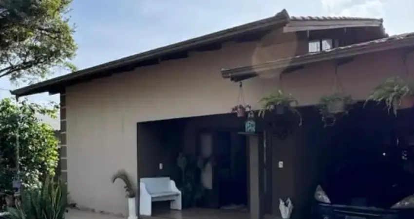 Casa com 3 quartos à venda no Adhemar Garcia, Joinville 