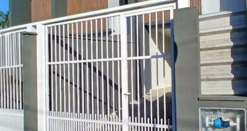 Casa com 3 quartos à venda no Petrópolis, Joinville 