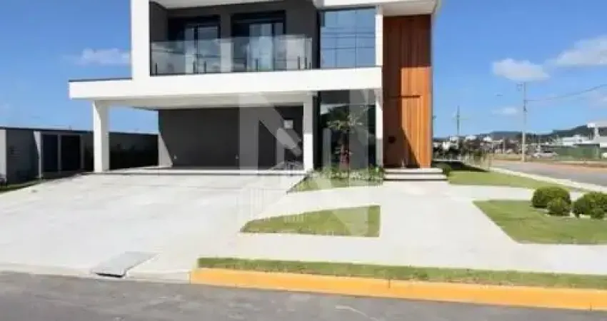 Casa em condomínio fechado com 3 quartos à venda no Santa Regina, Camboriú 