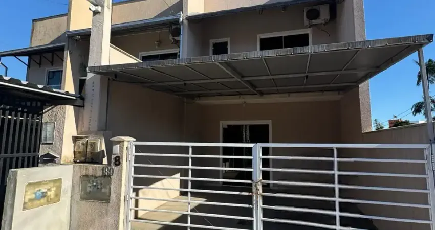 Casa com 2 quartos à venda no Petrópolis, Joinville 