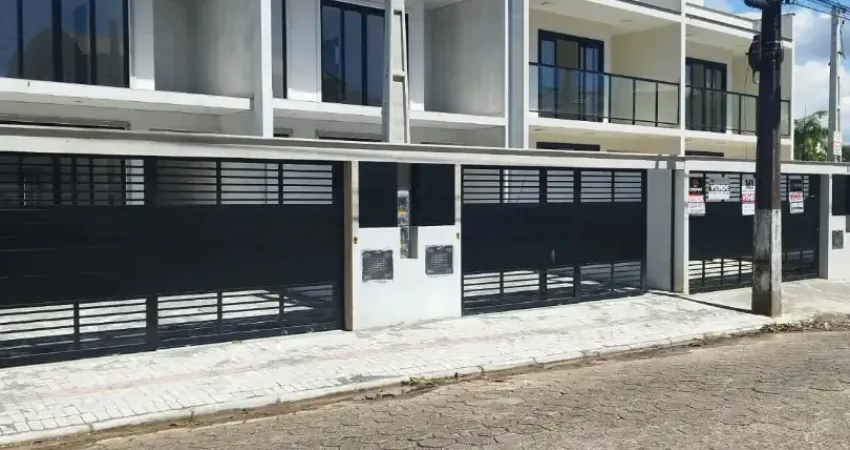 Lindo geminado pronto para morar em excelente localização centro de barra velha