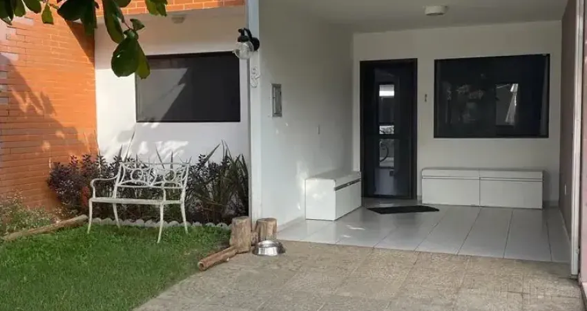 Lindo sobrado em condomínio fechado na praia do tabuleiro em barra velha