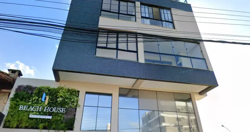 Linda cobertura duplex pronta para morar a poucos metros da praia