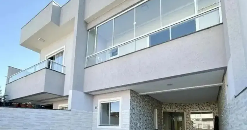 Lindo geminado pronto para morar em excelente localização em bombas