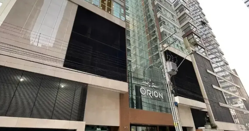 Lindo apartamento de alto padrão localizado na lateral da avenida nereu ramos em itapema