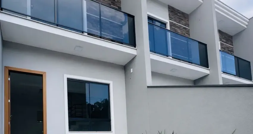 Lindo Geminado Pronto para Morar no Bairro Santa Catarina em Joinville