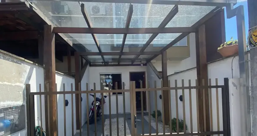 Lindo e Aconchegante Geminado Pronto para Morar no Jardim Iririú em Joinville