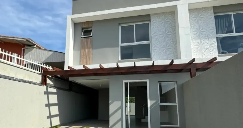 Lindo Geminado Pronto para Morar no bairro Espinheiros em Itajaí