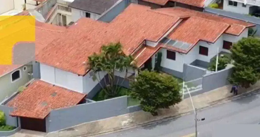 Sobrado com 4 dormitórios à venda, 340 m² por R$ 1.290.000,00 - Jardim América - Bragança Paulista/SP